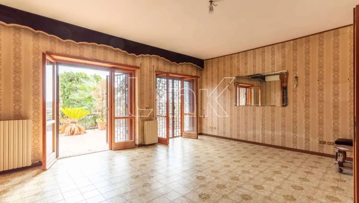 Villa quadrifamiliare in vendita in via Aristofane, Roma